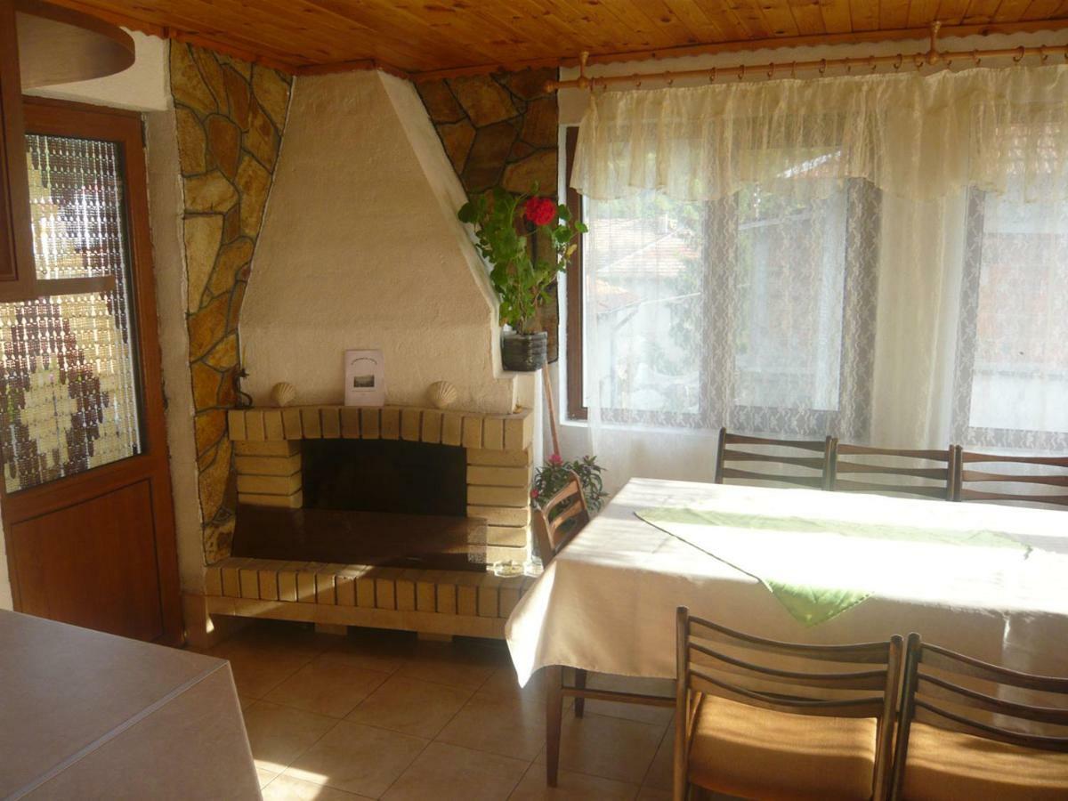 Guest House Denitsa Trigrad Luaran gambar